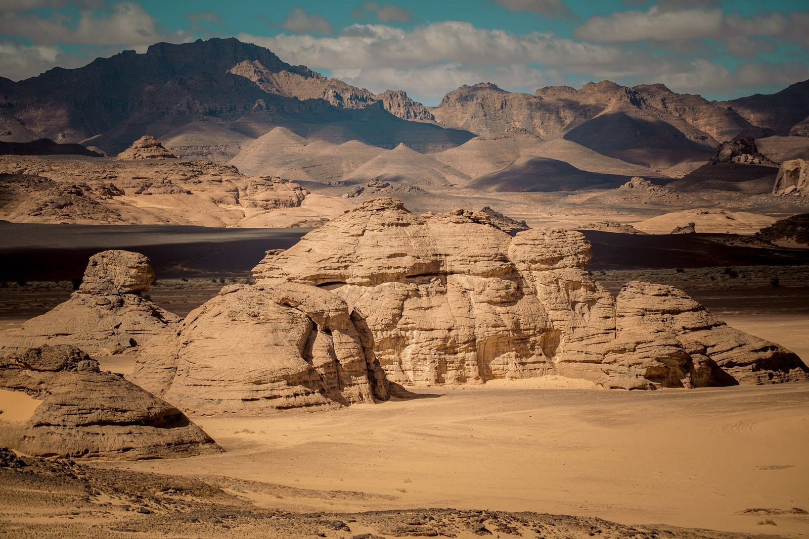 Adventure travel scenery in Libya